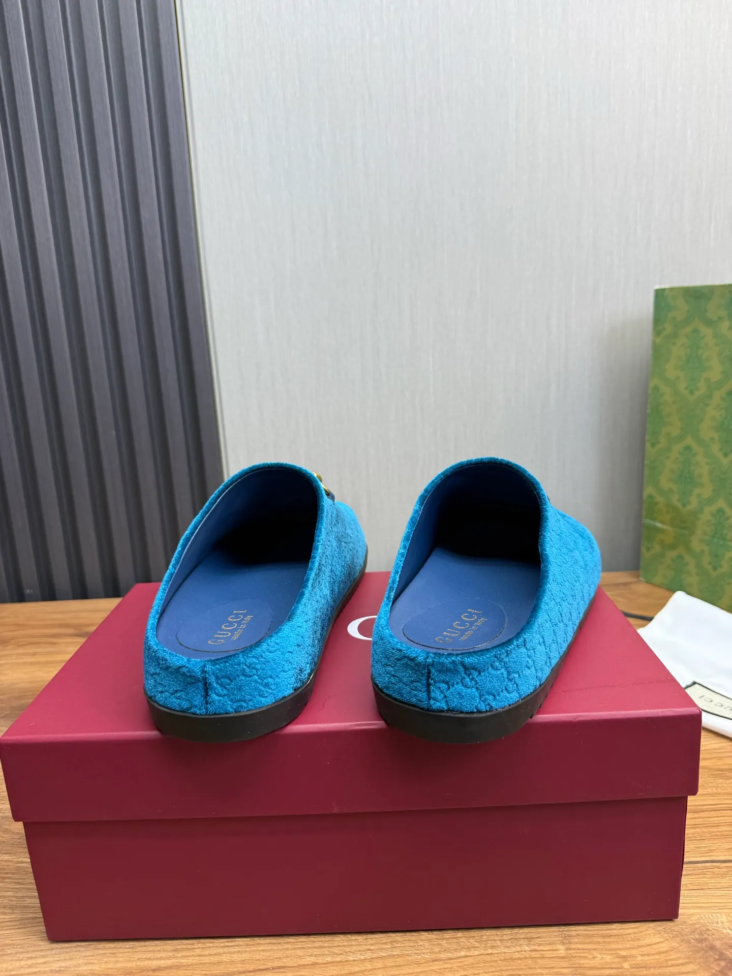 Men's men's shoes💰Pili 420💰Maoli 460💰 ＧＵＣＣＩGucci. Popular couple slippers hot sale🩷💚 🩴Official website one to one production 35-45 size 45 46 🉑️Customized!